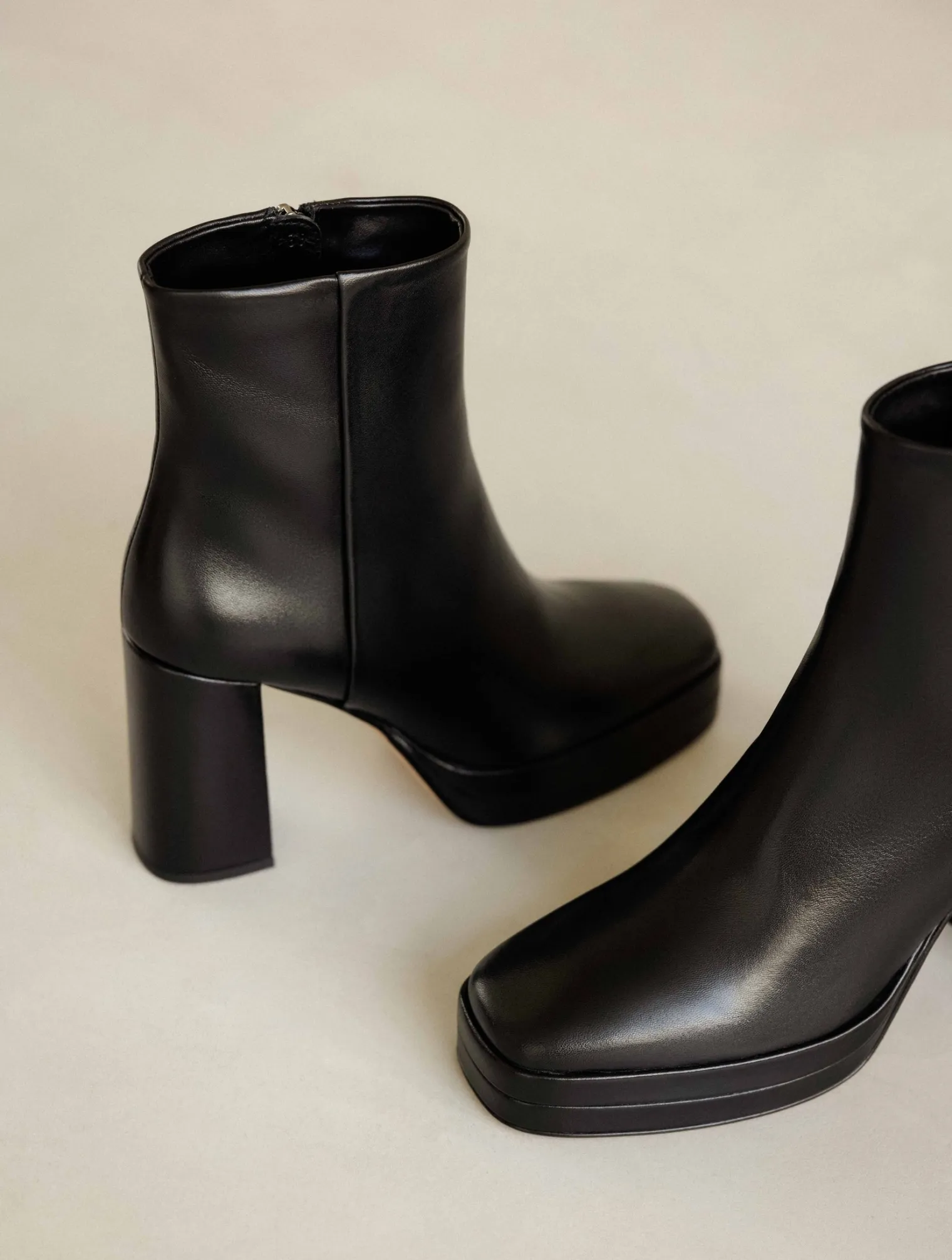 adle_3.webp Women Bobbies Ankle Boots | Platforms & Clogs | Adèle