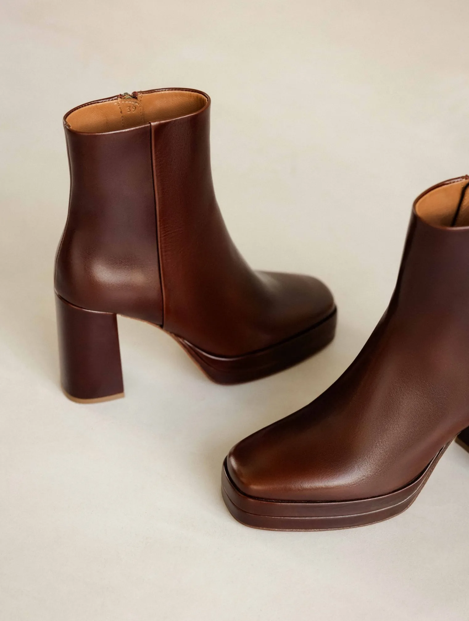 adle_5-1.webp Women Bobbies Platforms & Clogs | Ankle Boots | Adèle