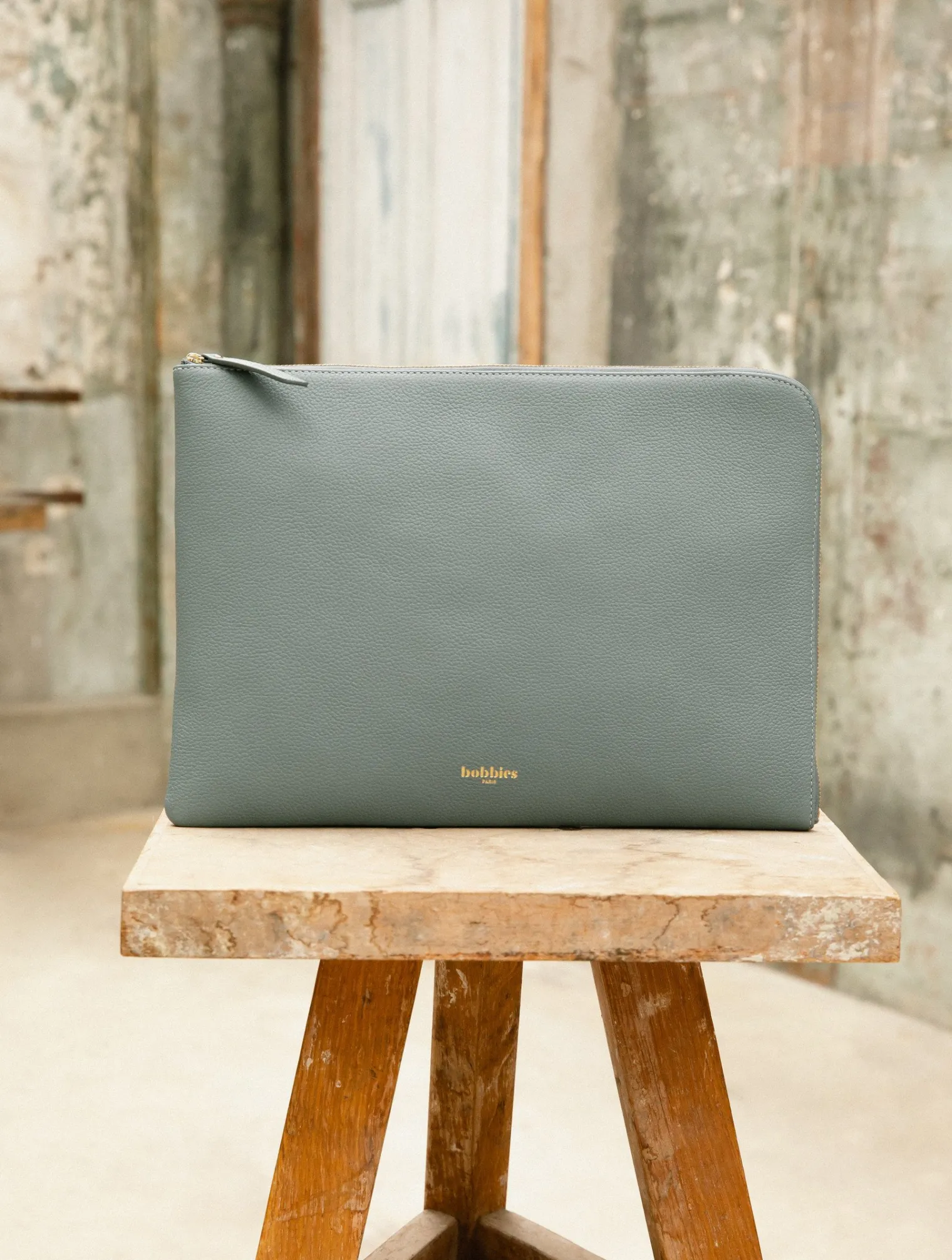 belize_0-4.webp Women Bobbies Laptop Sleeves | Belize