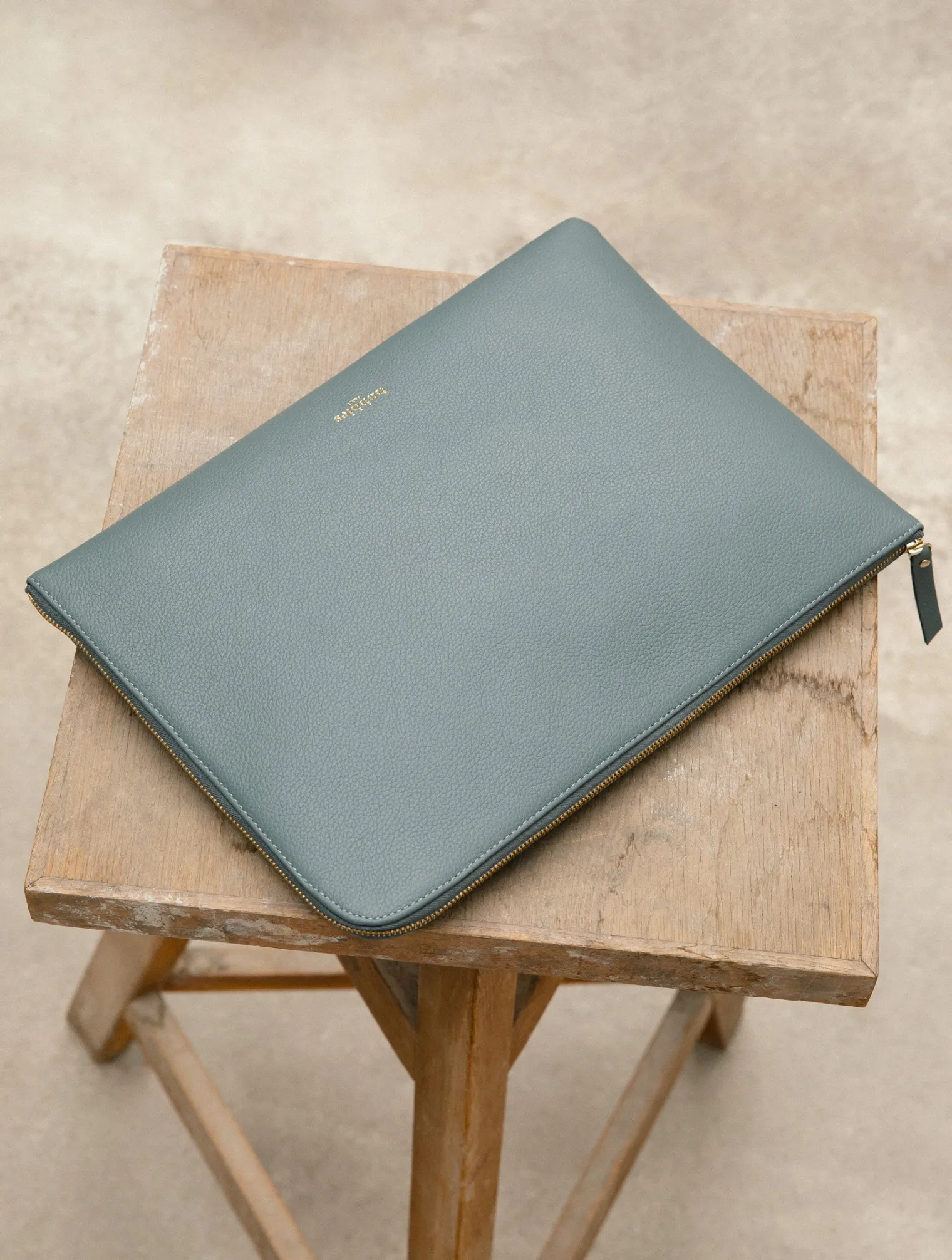 belize_2-4.webp Women Bobbies Laptop Sleeves | Belize