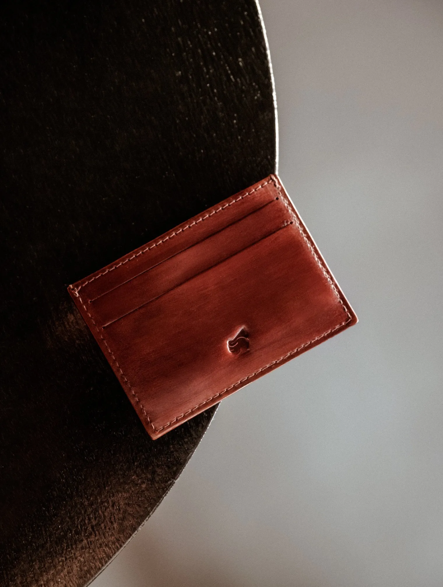bermudes_0-1.webp Bobbies Small Leather Goods | Bermudes