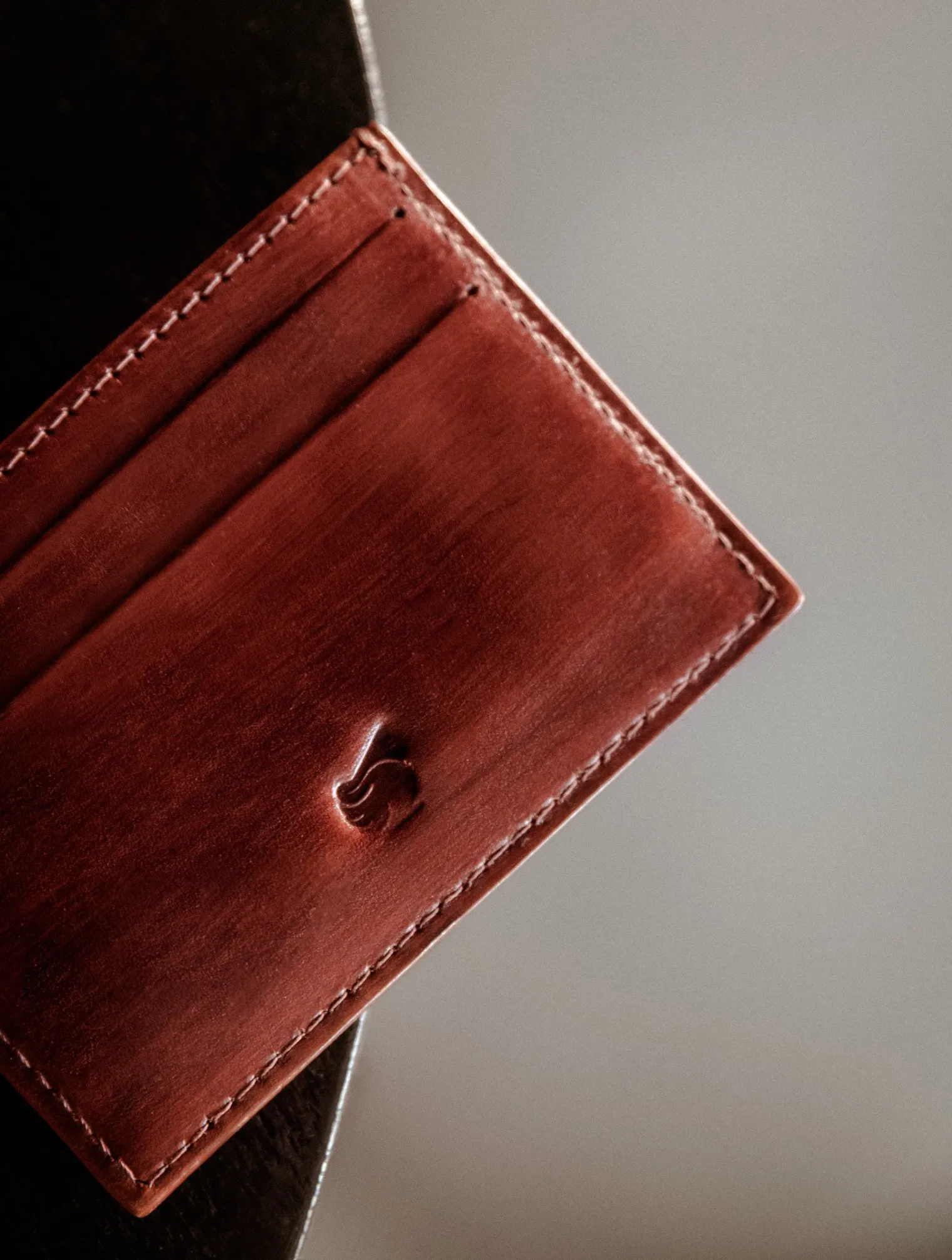 bermudes_2-1.webp Bobbies Small Leather Goods | Bermudes
