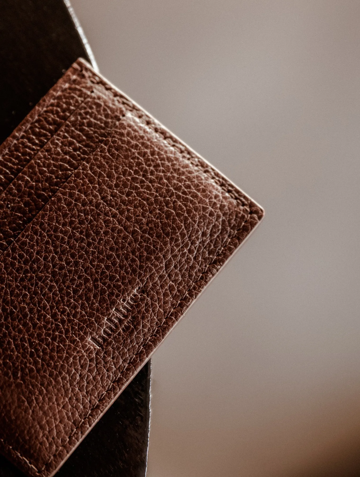 bermudes_2-2.webp Bobbies Small Leather Goods | Bermudes