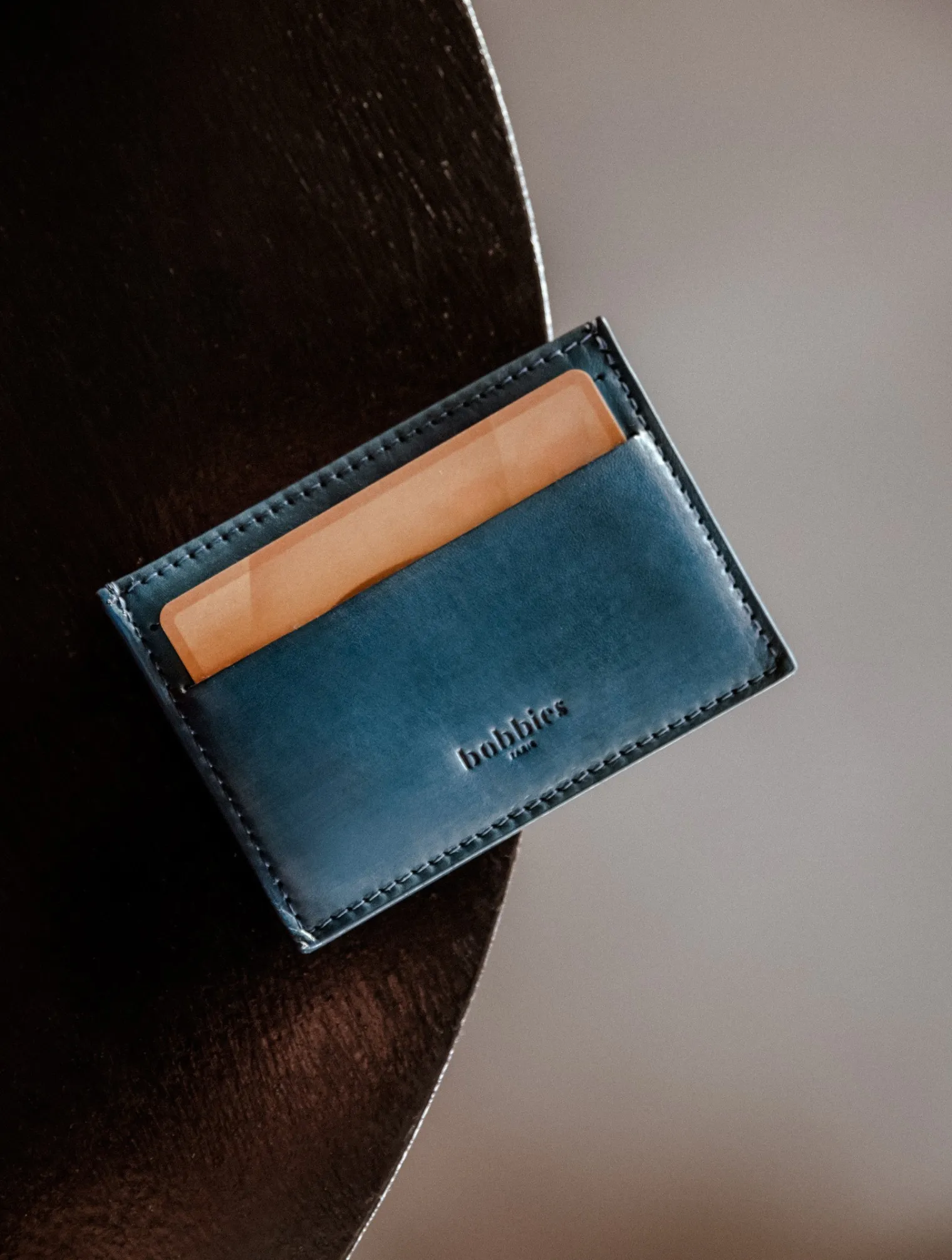 bermudes_3-4.webp Bobbies Small Leather Goods | Bermudes