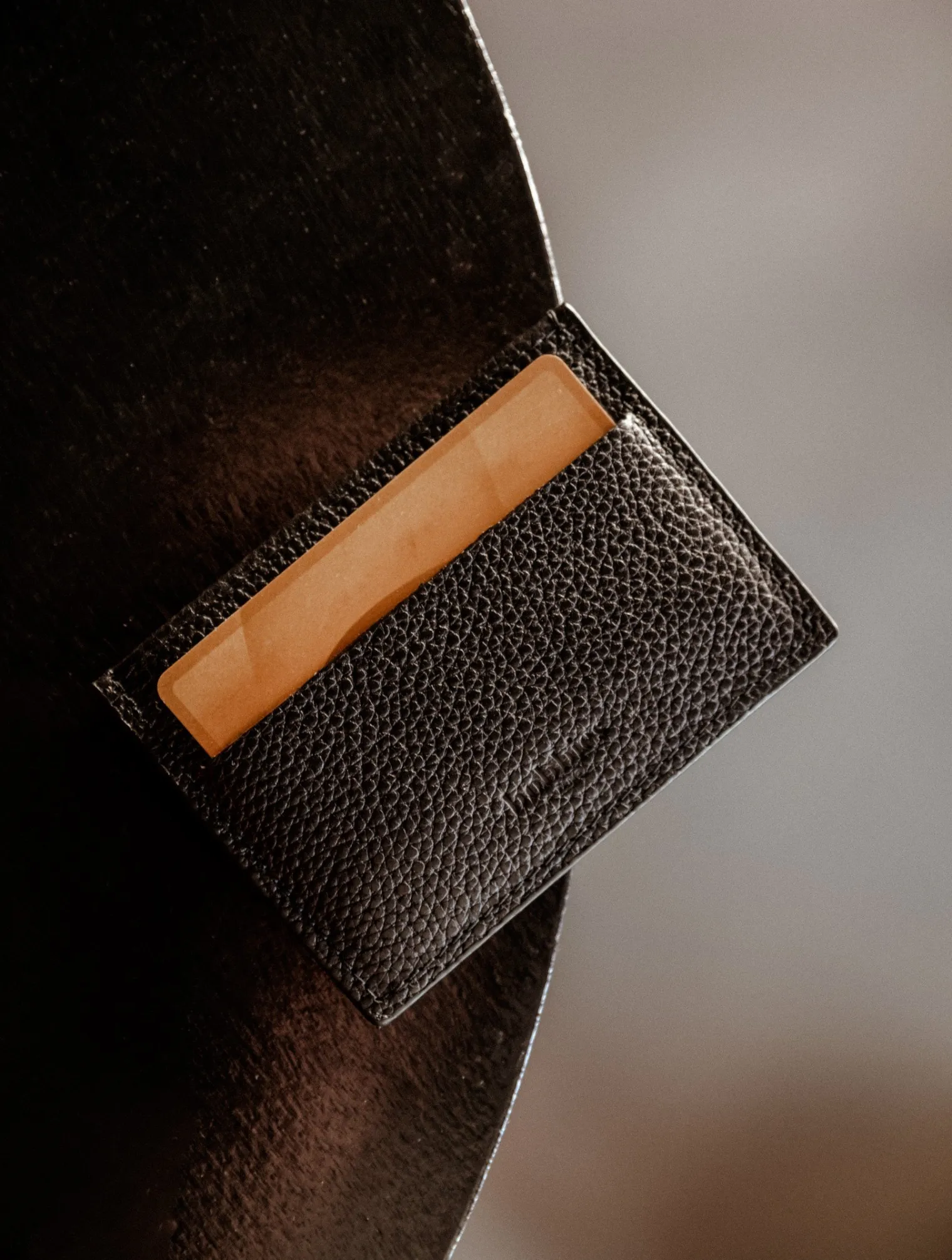 bermudes_4-3.webp Bobbies Small Leather Goods | Bermudes