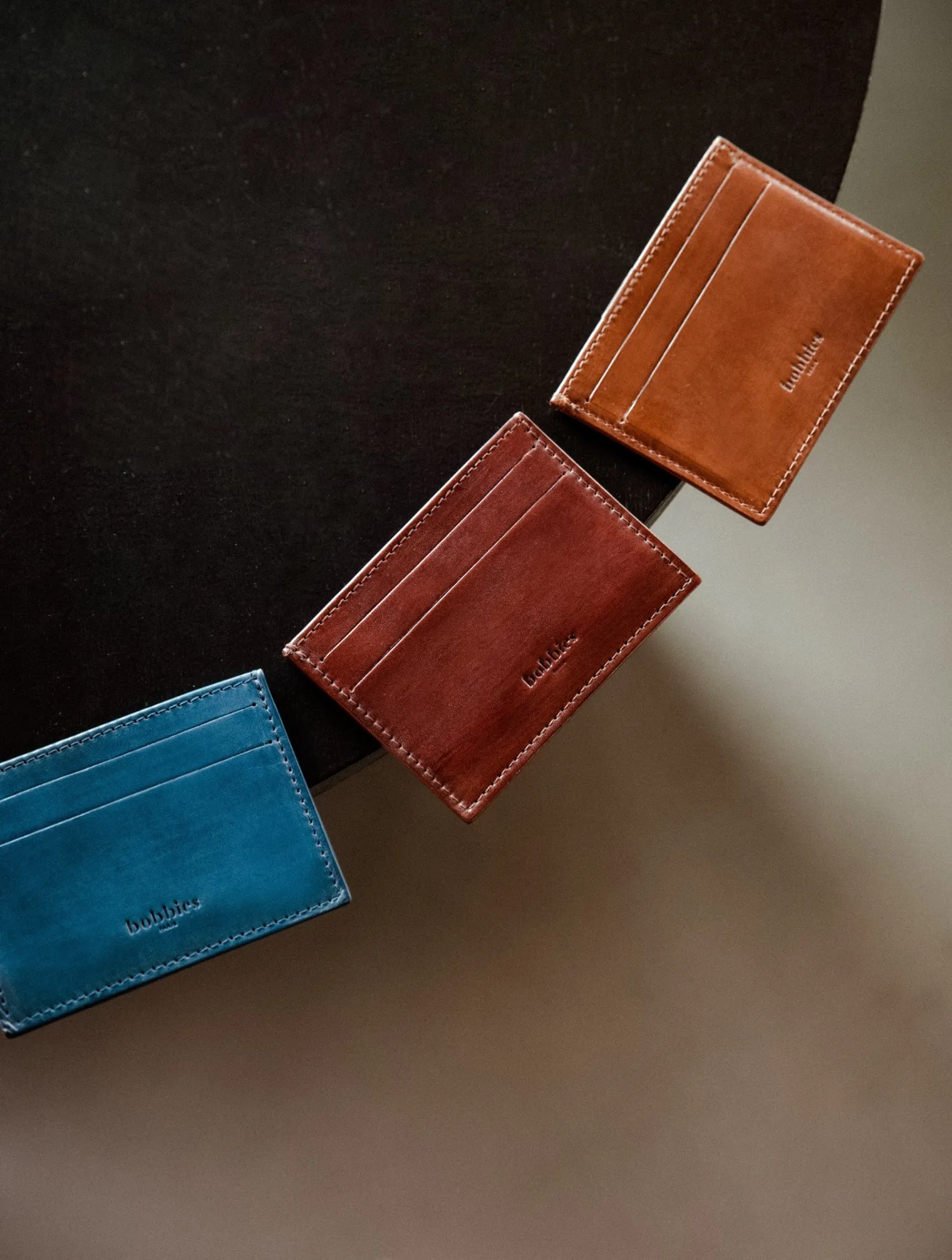 bermudes_6.webp Bobbies Small Leather Goods | Bermudes