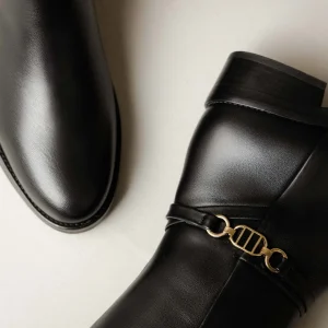 Women Bobbies Knee High Boots | Bianca