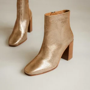 Women Bobbies Ankle Boots | Carla