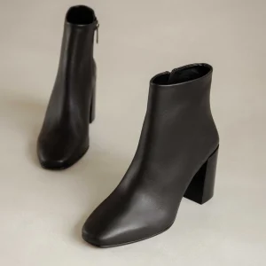 Women Bobbies Ankle Boots | Carla