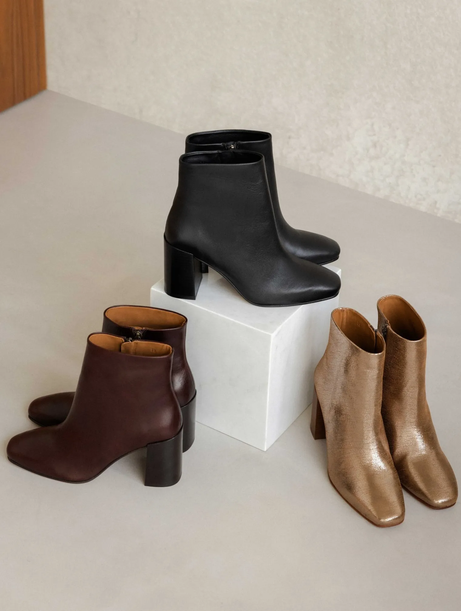 carla_7-2.webp Women Bobbies Ankle Boots | Carla