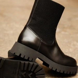 Women Bobbies Ankle Boots | Daji