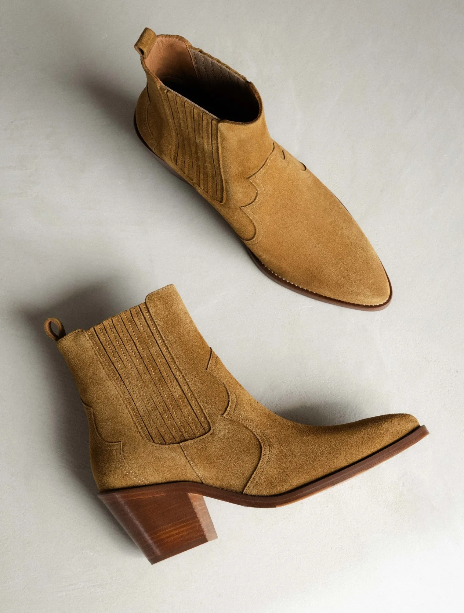 dakota_2-3.webp Women Bobbies Ankle Boots | Dakota