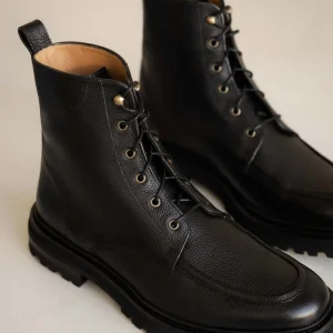Bobbies Boots | Douglas