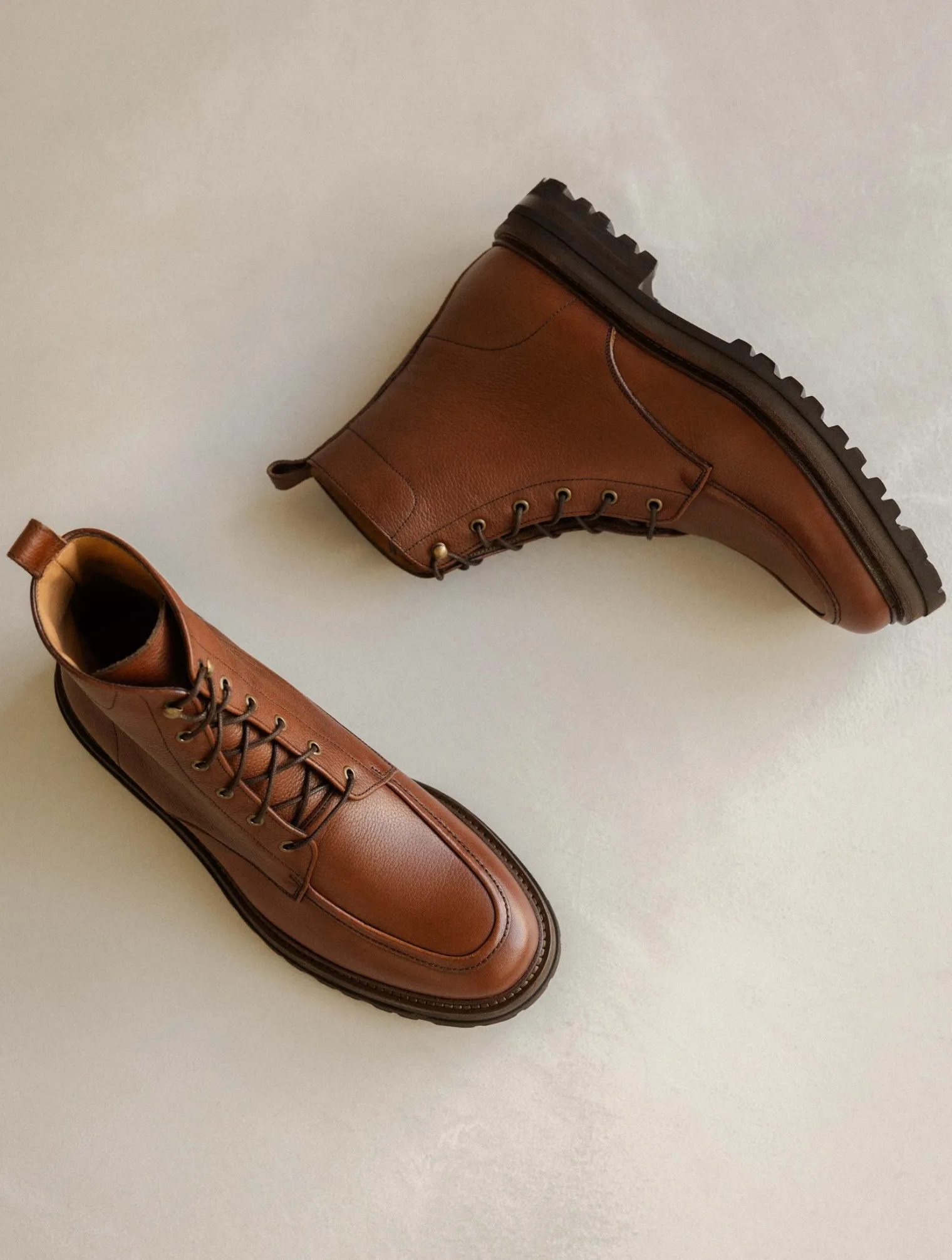 douglas_4.webp Bobbies Boots | Douglas