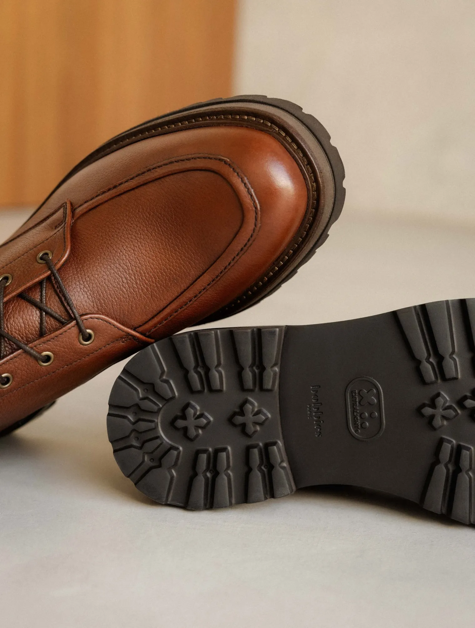 douglas_5.webp Bobbies Boots | Douglas