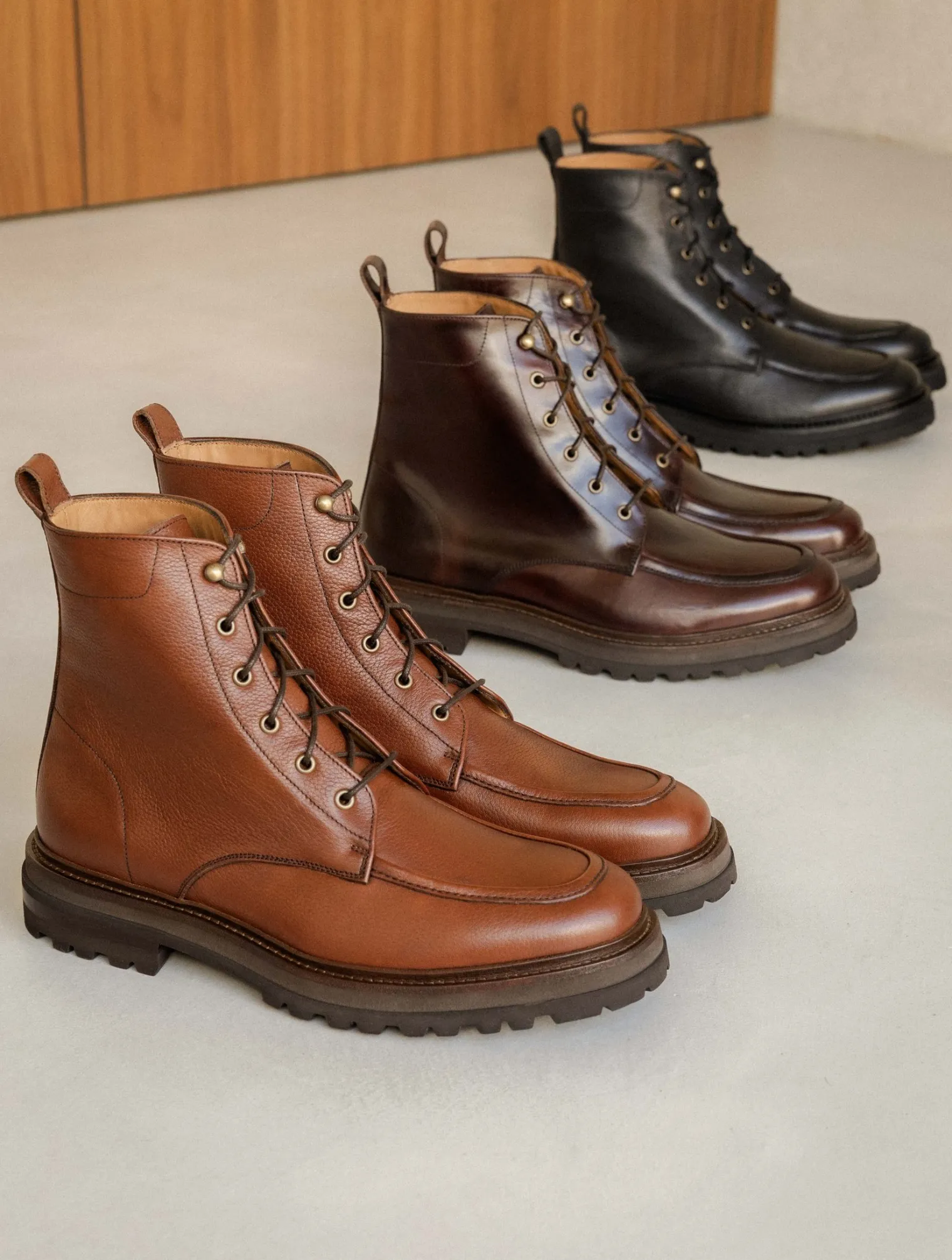 douglas_7-1.webp Bobbies Boots | Douglas