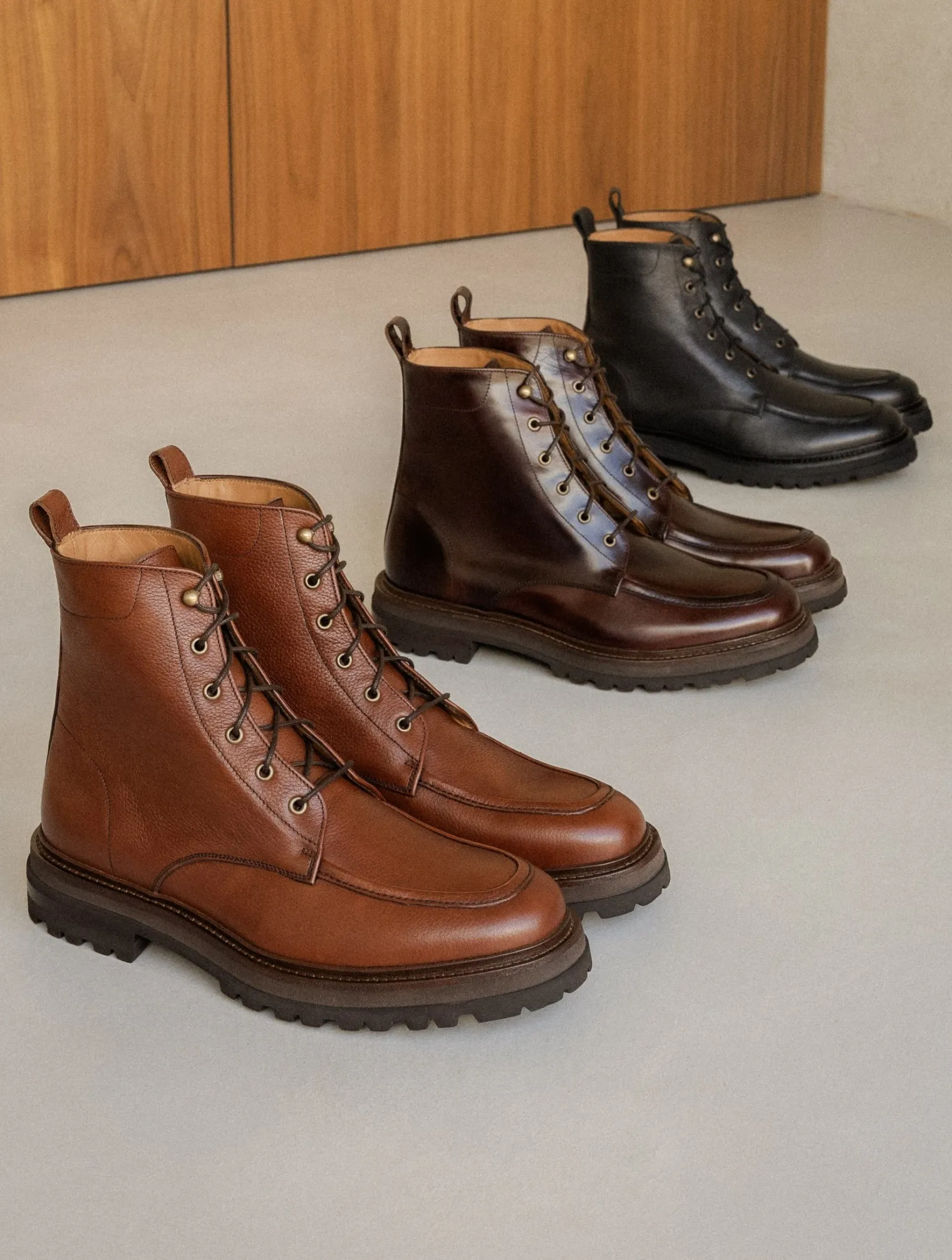 douglas_7-2.webp Bobbies Boots | Douglas