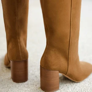 Women Bobbies Knee High Boots | Hisaé