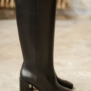 Women Bobbies Knee High Boots | Hisaé