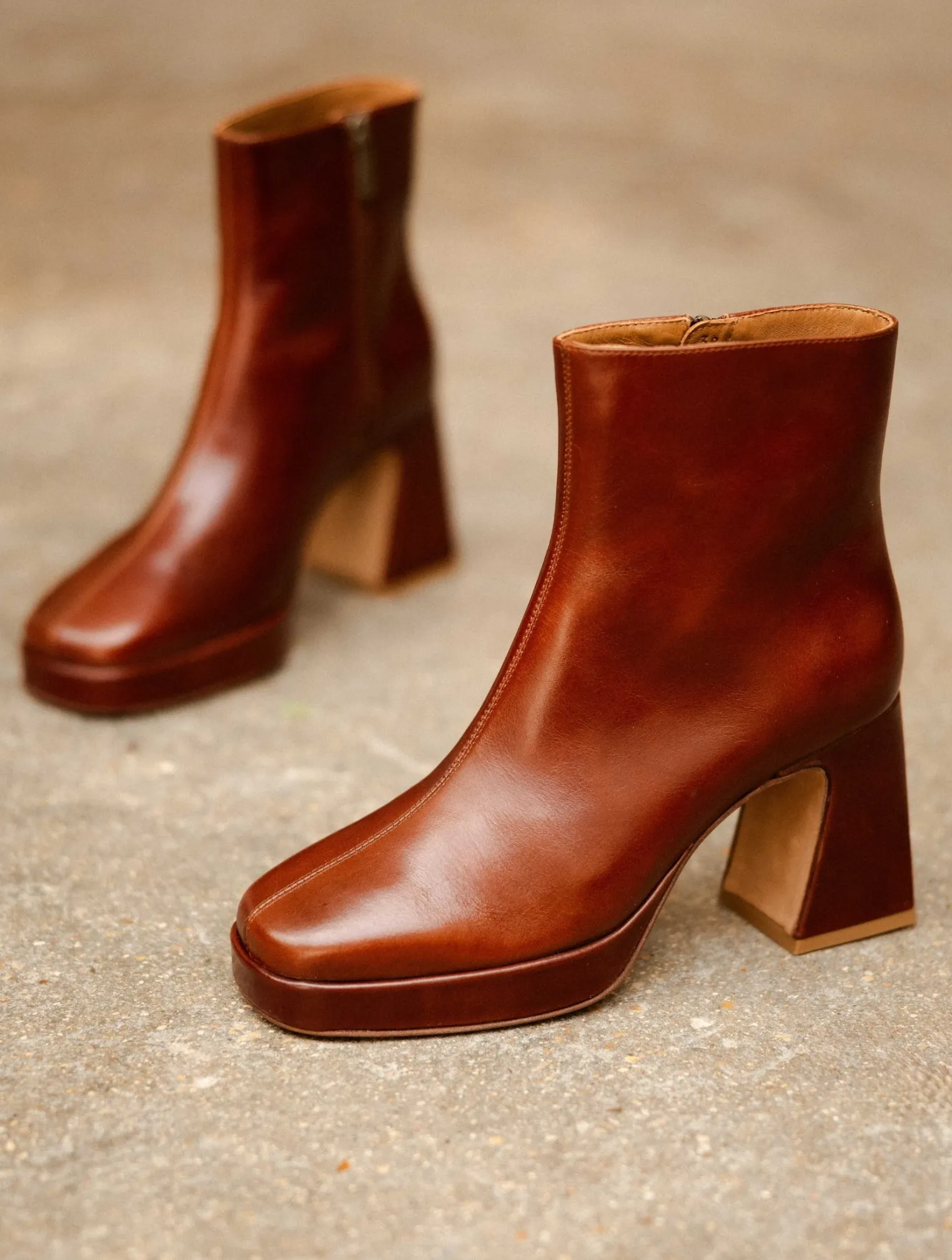 ins_0-1.webp Women Bobbies Ankle Boots | Inès