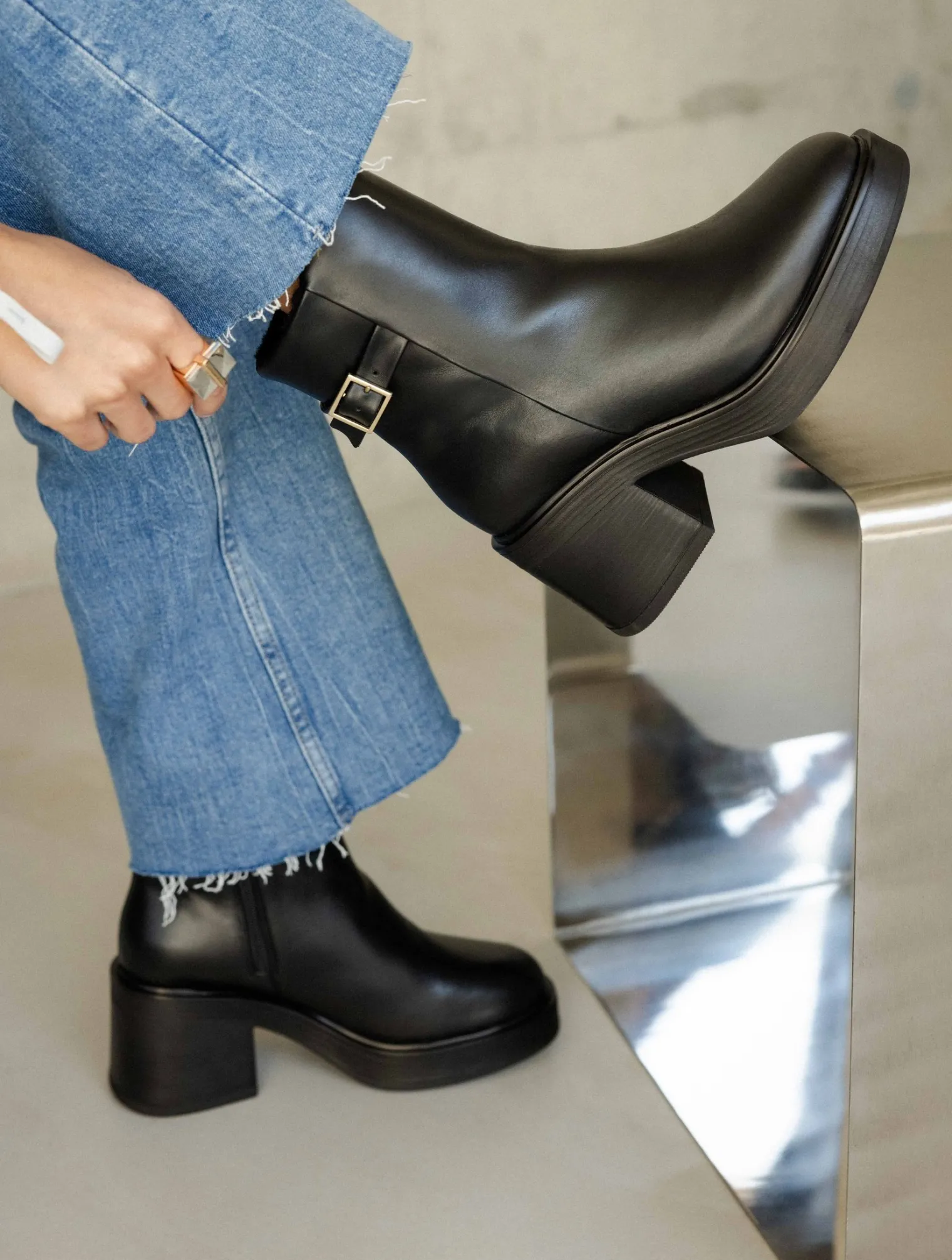 isumi_0.webp Women Bobbies Ankle Boots | Isumi