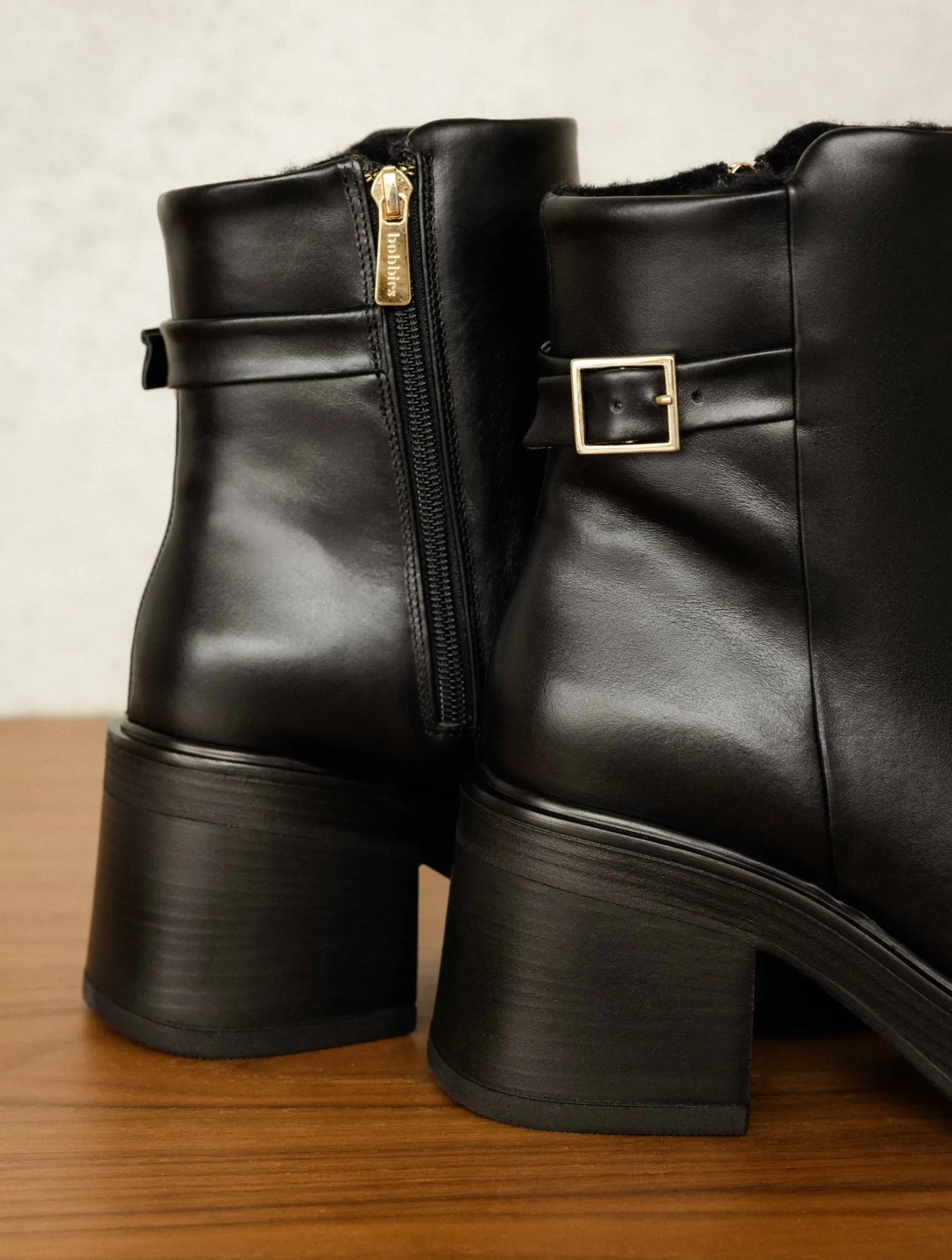 isumi_5.webp Women Bobbies Ankle Boots | Isumi
