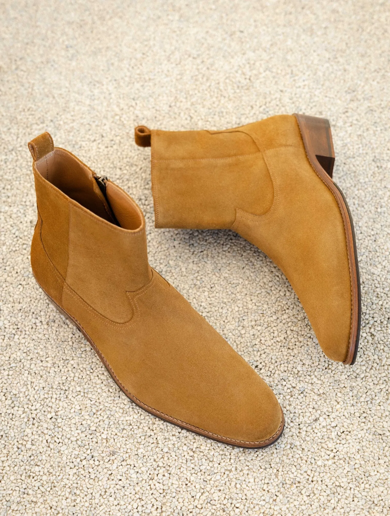 jared_2-1.webp Bobbies Boots | Jared
