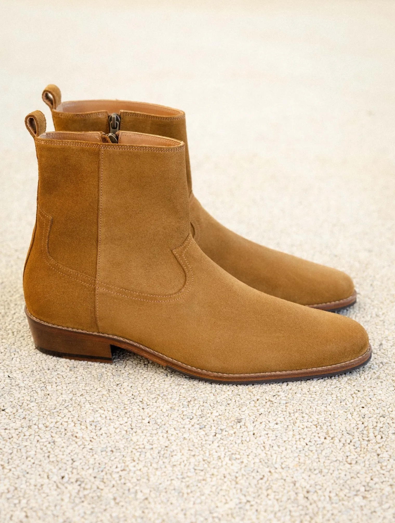 jared_4-1.webp Bobbies Boots | Jared