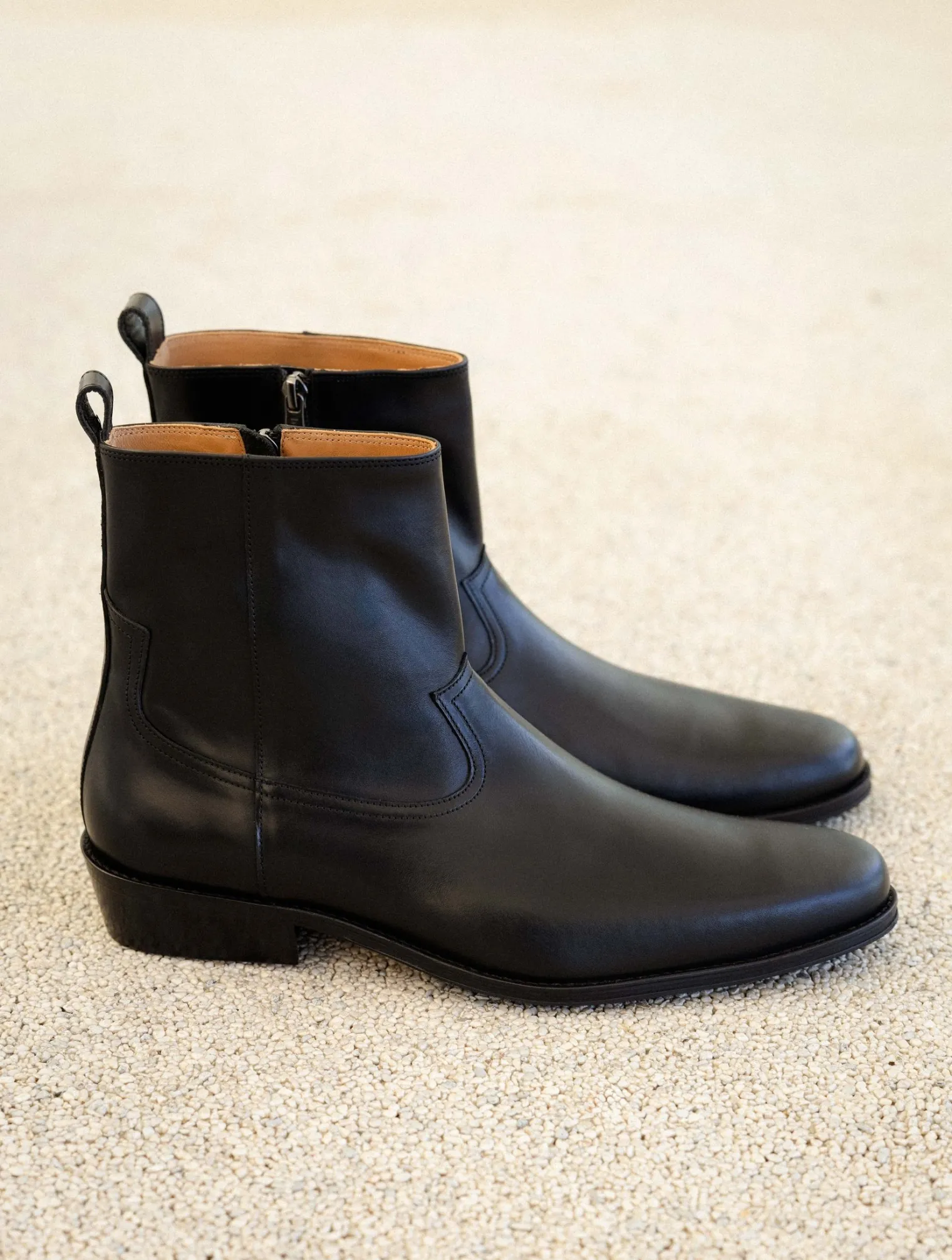 jared_4.webp Bobbies Boots | Jared