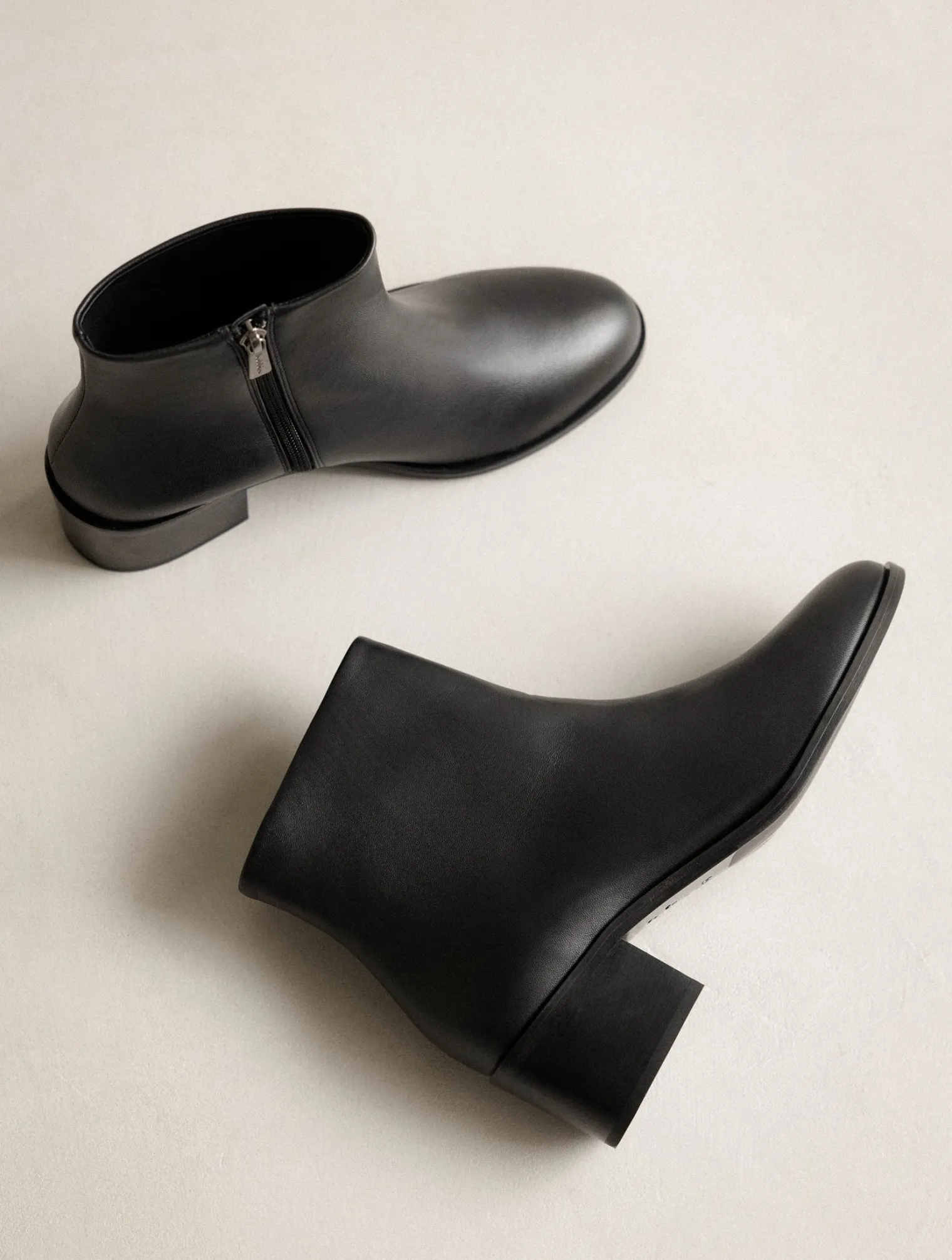 la_2.webp Women Bobbies Ankle Boots | Léa