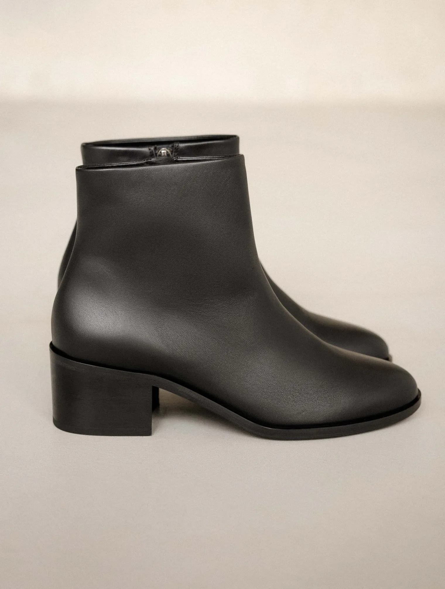 la_6.webp Women Bobbies Ankle Boots | Léa