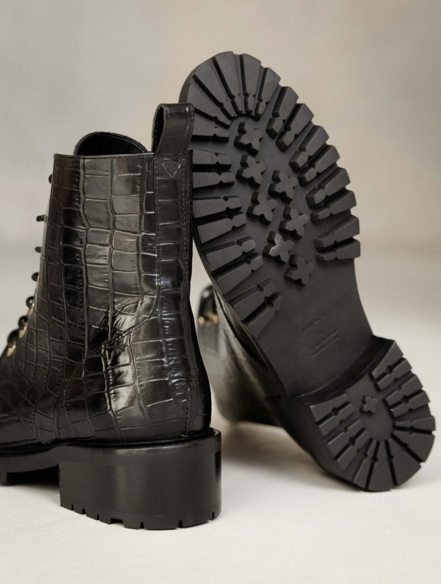 lara_7.webp Women Bobbies Ankle Boots | Lara