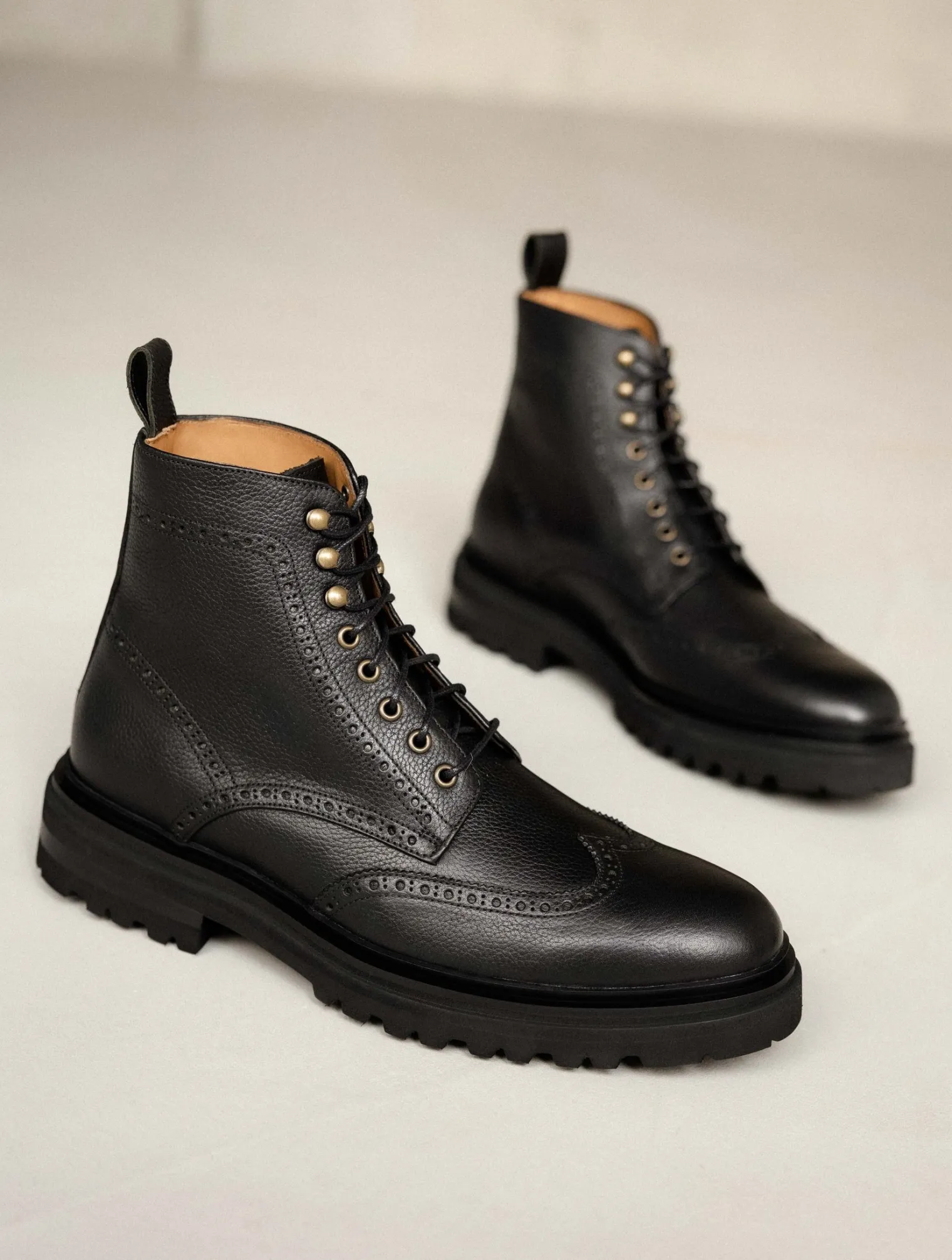 leandro_0-1.webp Bobbies Boots | Leandro