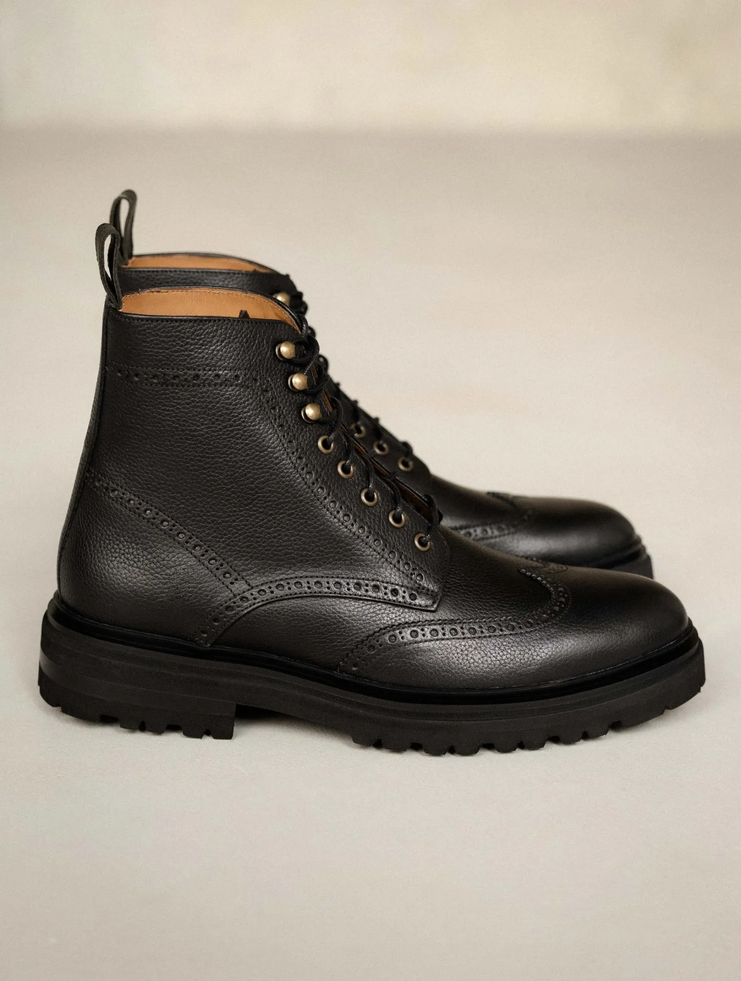 leandro_4-1.webp Bobbies Boots | Leandro