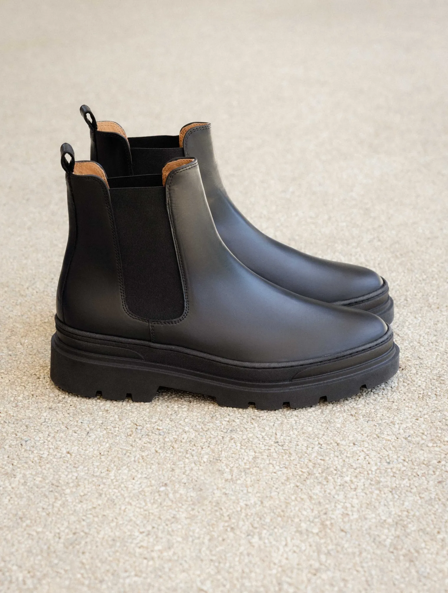 maokee_5.webp Bobbies Boots | Maokee