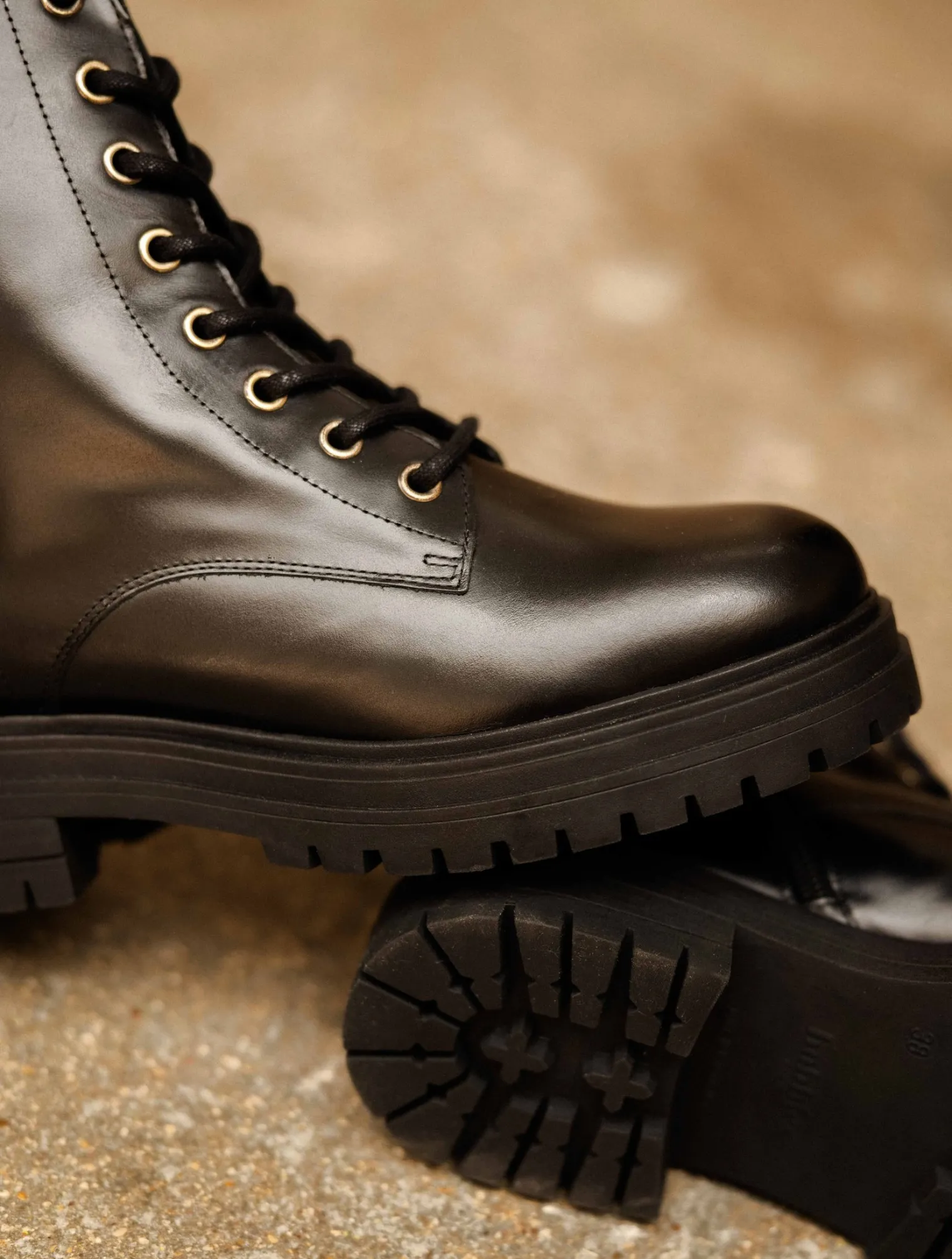 max_5.webp Women Bobbies Ankle Boots | Max