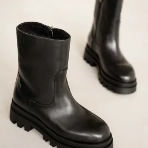 Women Bobbies Ankle Boots | Molly