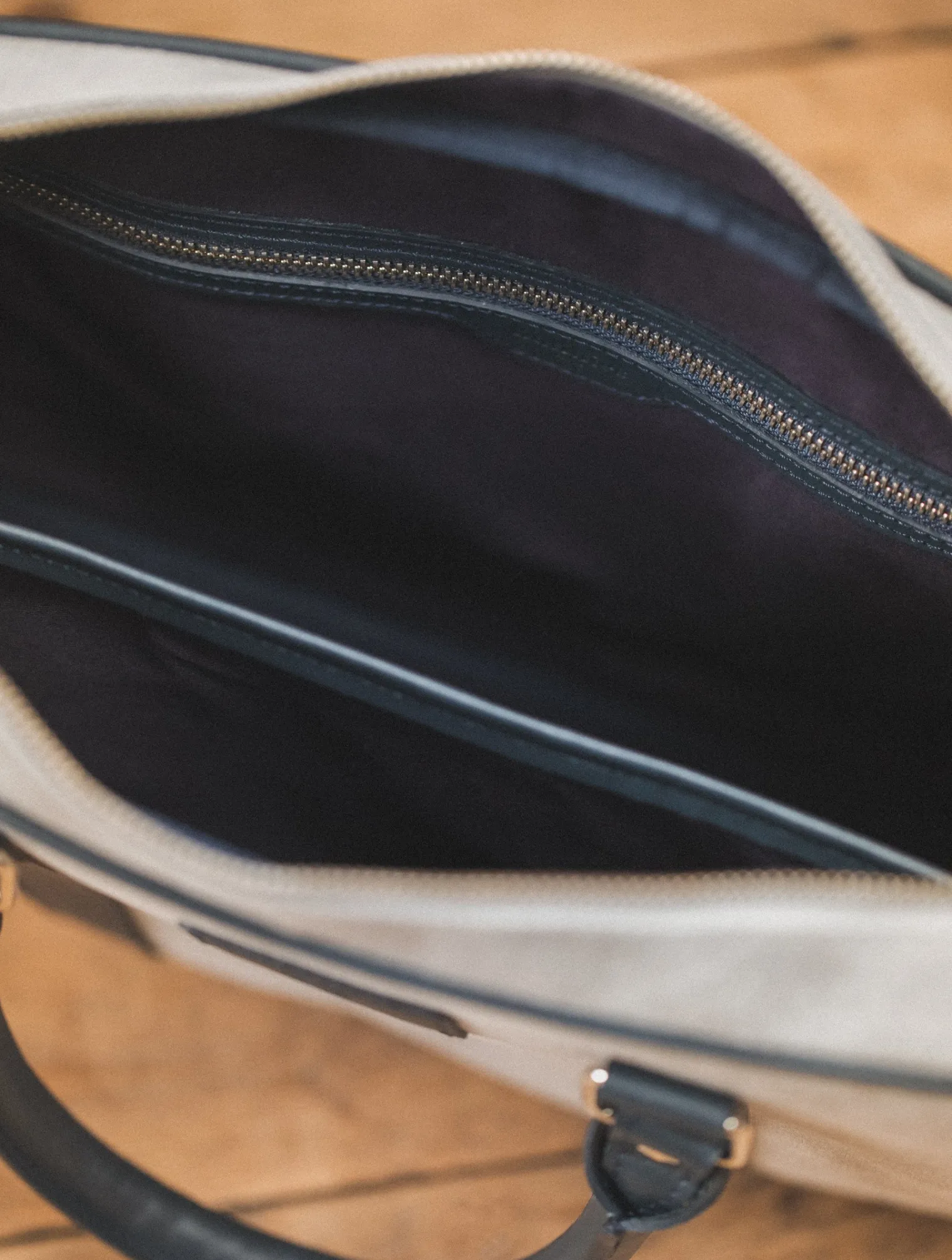 monceau_3-3.webp Bobbies Briefcases | Monceau