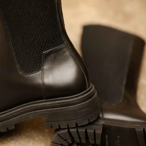 Women Bobbies Knee High Boots | Naomi