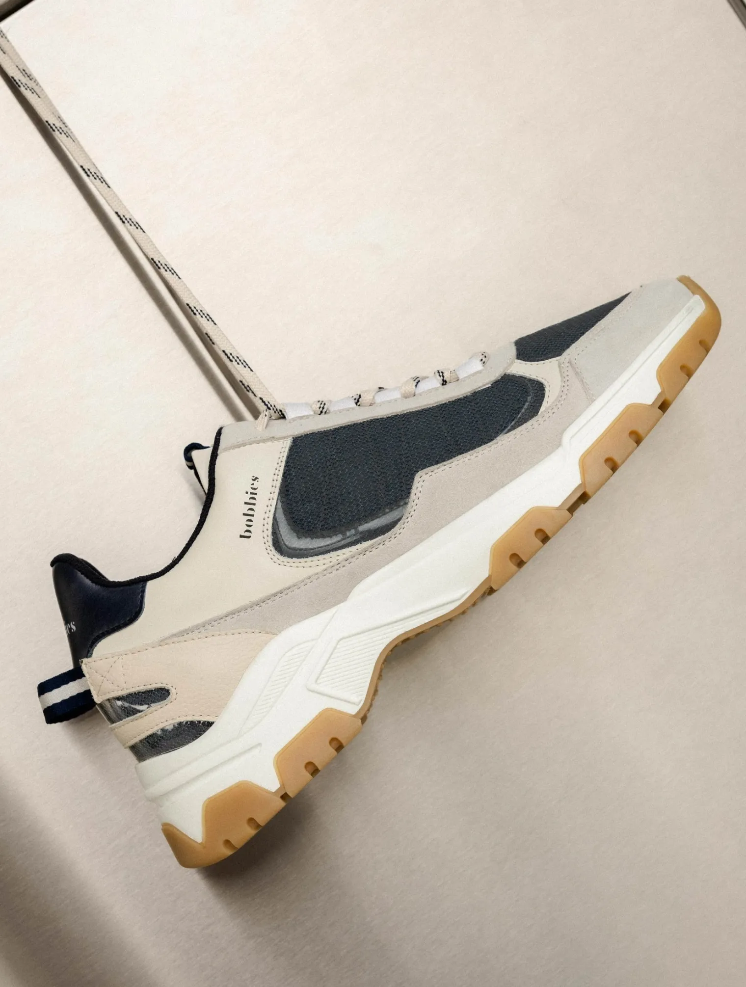 noda_2-2.webp Bobbies Sneakers | Noda
