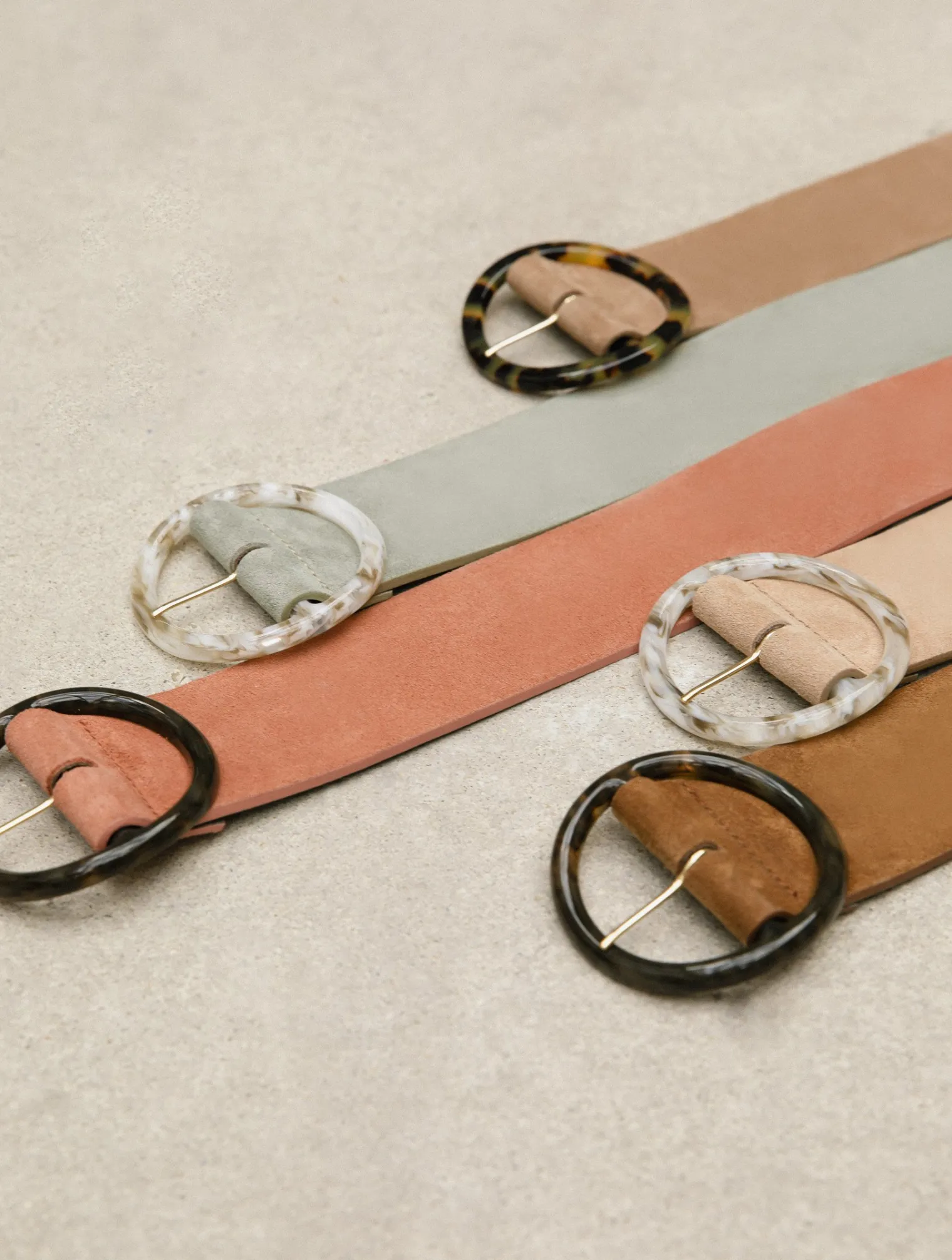 oia_4-3.webp Women Bobbies Belts | Oia