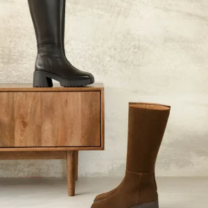Women Bobbies Knee High Boots | Sandra