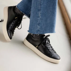 Women Bobbies Sneakers | Sanna
