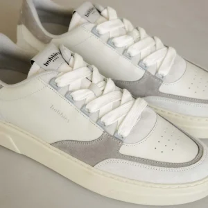 Bobbies Sneakers | Thanassi