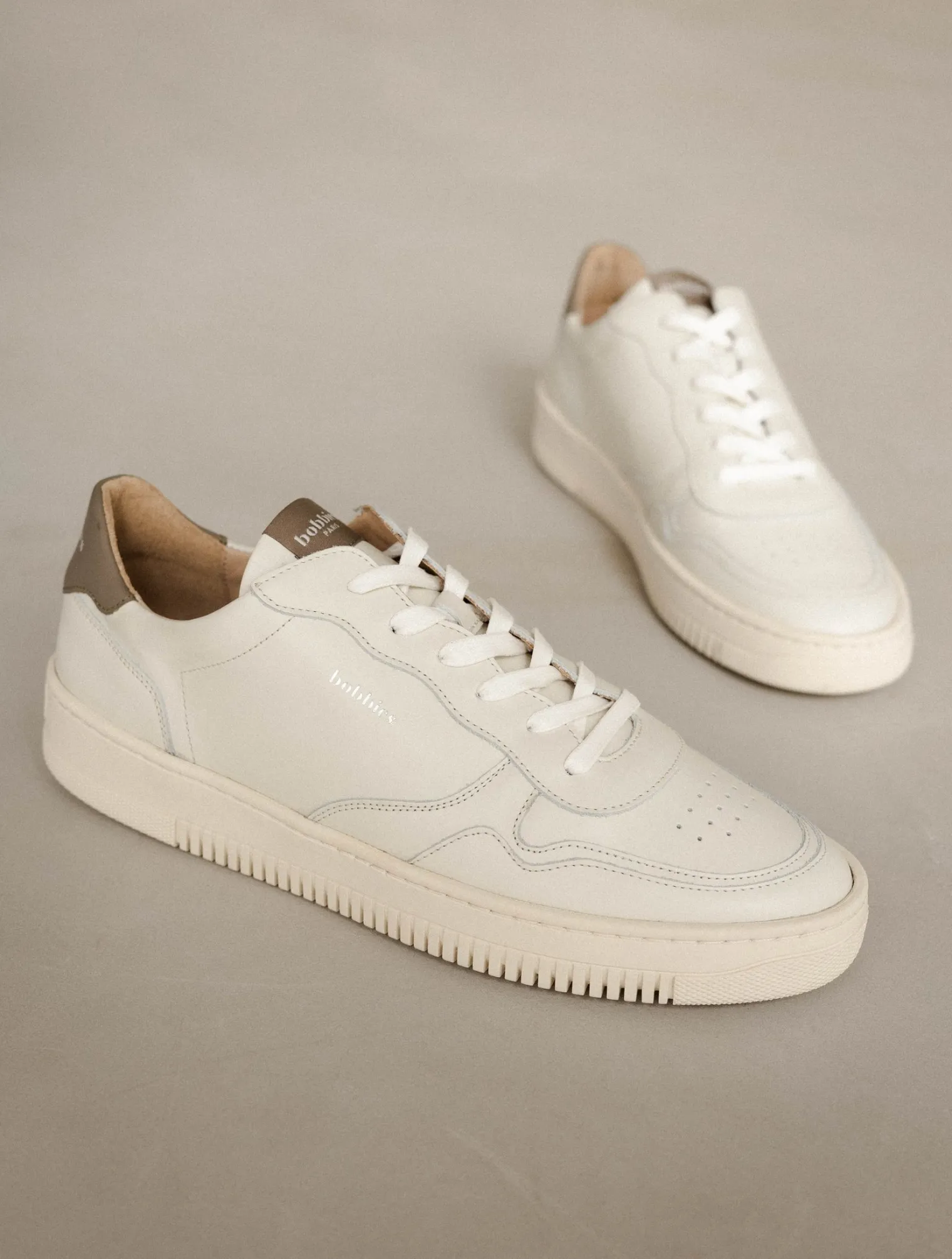 travis_0-2.webp Bobbies Sneakers | Travis