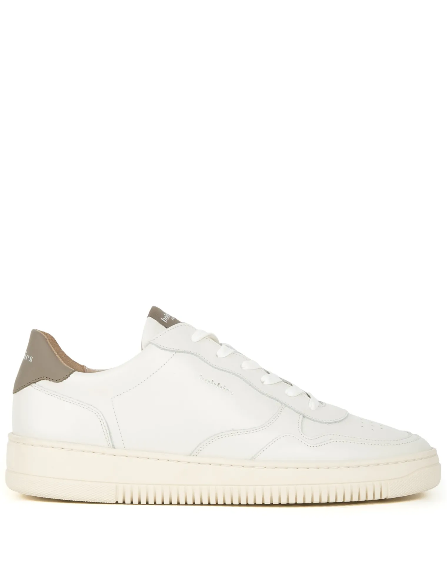 travis_1-2.webp Bobbies Sneakers | Travis