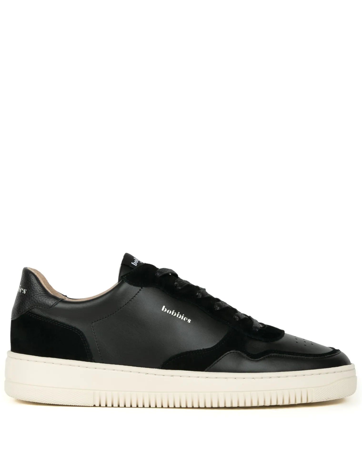 travis_1-6.webp Bobbies Sneakers | Travis