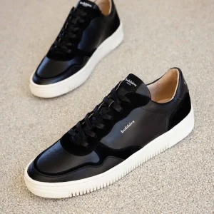 Bobbies Sneakers | Travis