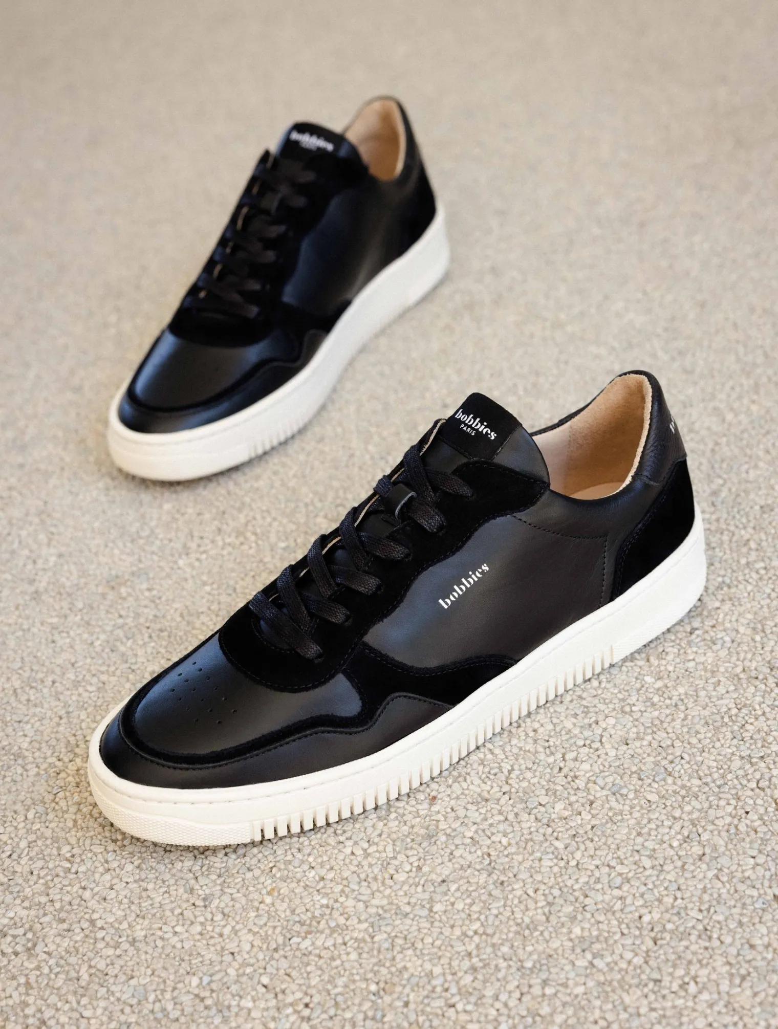 travis_4-6.webp Bobbies Sneakers | Travis