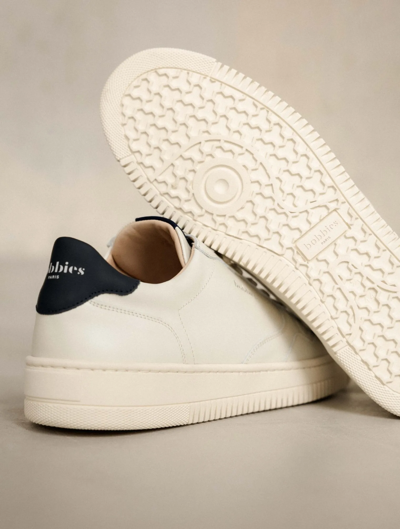 travis_5-1.webp Bobbies Sneakers | Travis
